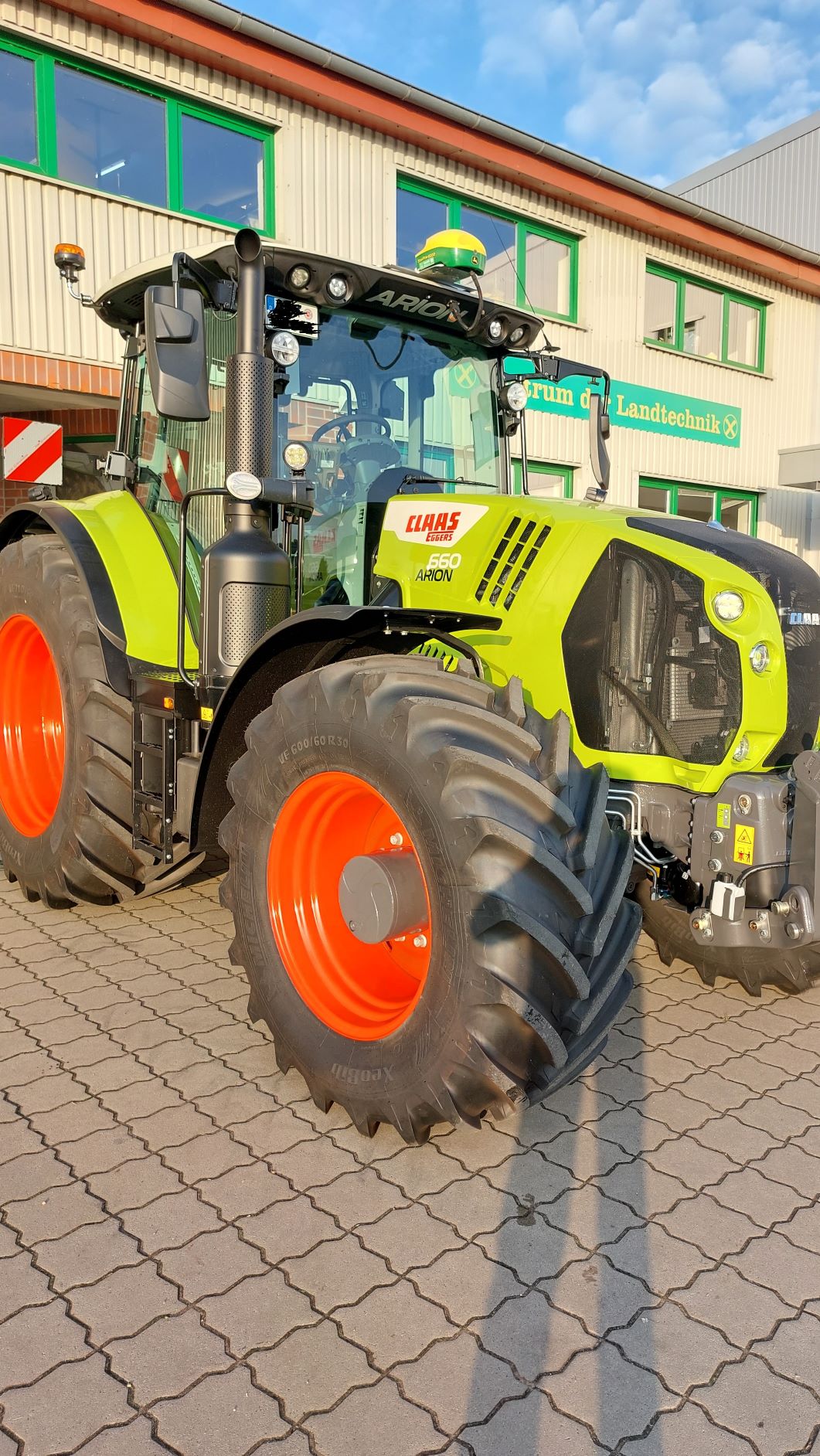 Claas_Arion_650-